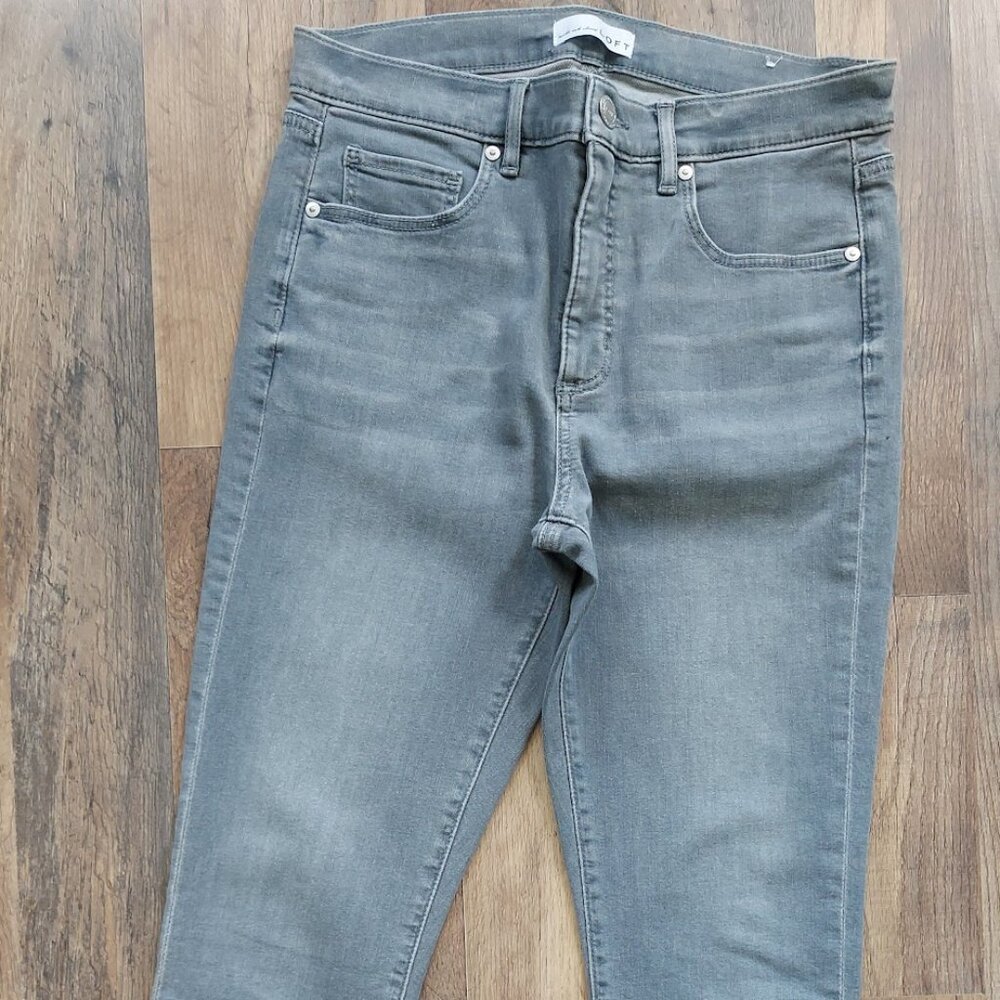 Ann Taylor LOFT Gray Wash Skinny Crop Jeans Women's Size 32 /14